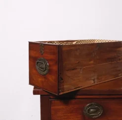 Pamono Late 19th Century George III English Writing Desk