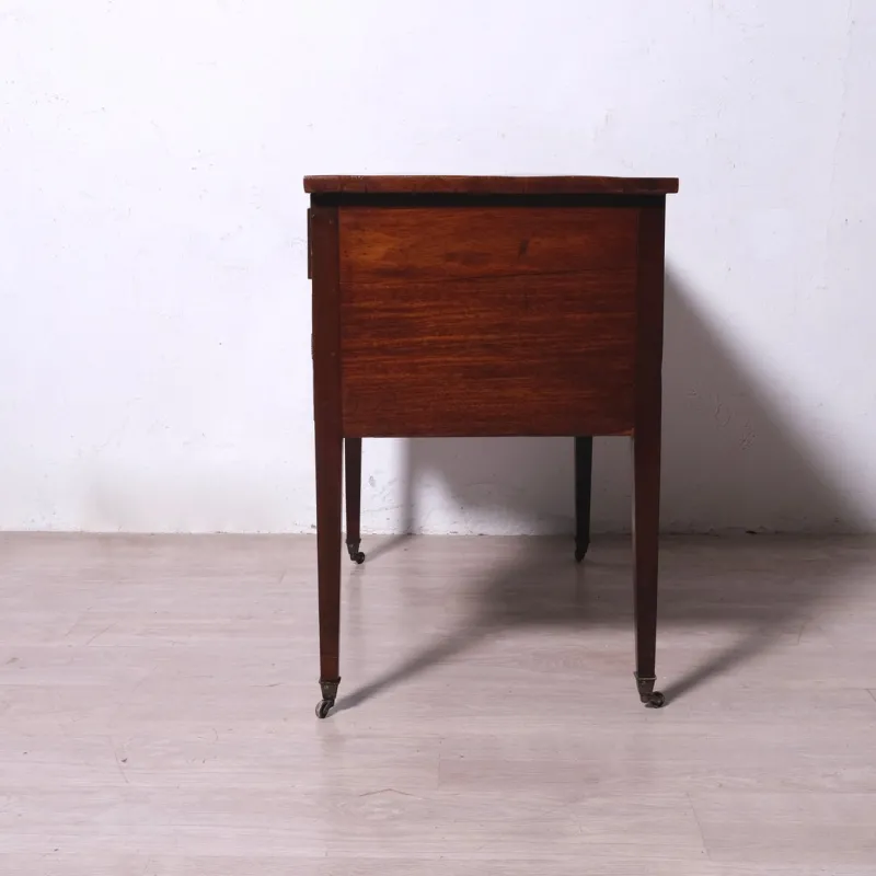 Pamono Late 19th Century George III English Writing Desk