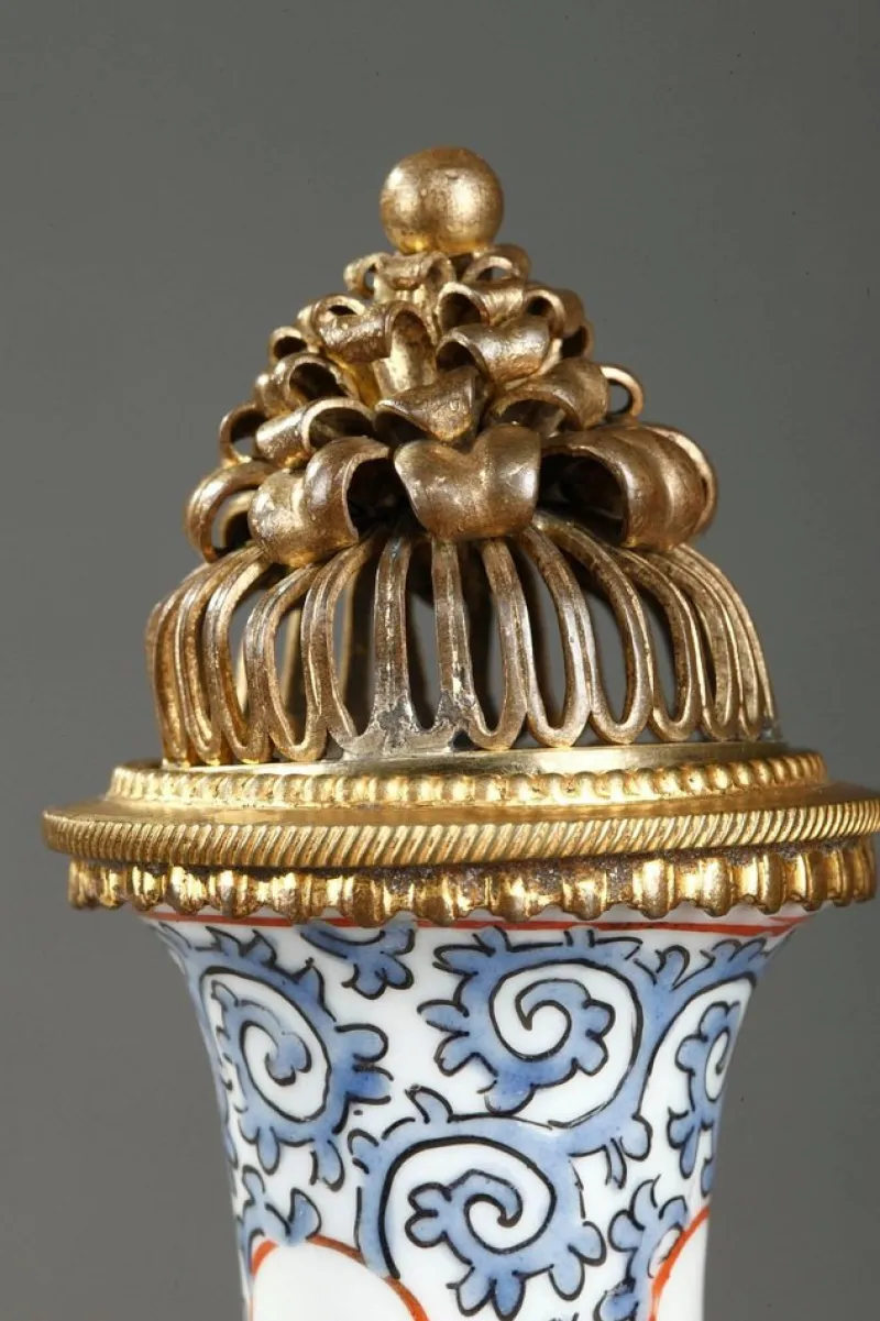Pamono Late 19th-Century Porcelain Perfume Bottle from Samson, Paris> Bottles, Carafes & Jugs