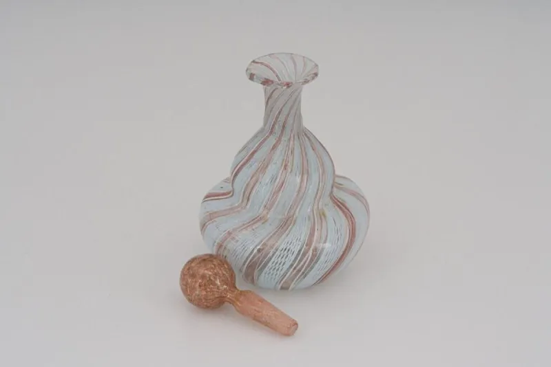 Outlet Pamono Latticino Murano Glass Perfume Bottle, Venice, Italy