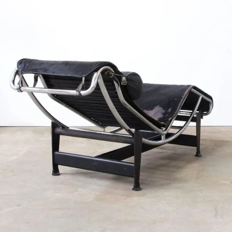 Pamono LC 4 Chaise Longue by Le Corbusier for Cassina, 1960s> Daybeds & Chaises Lounges