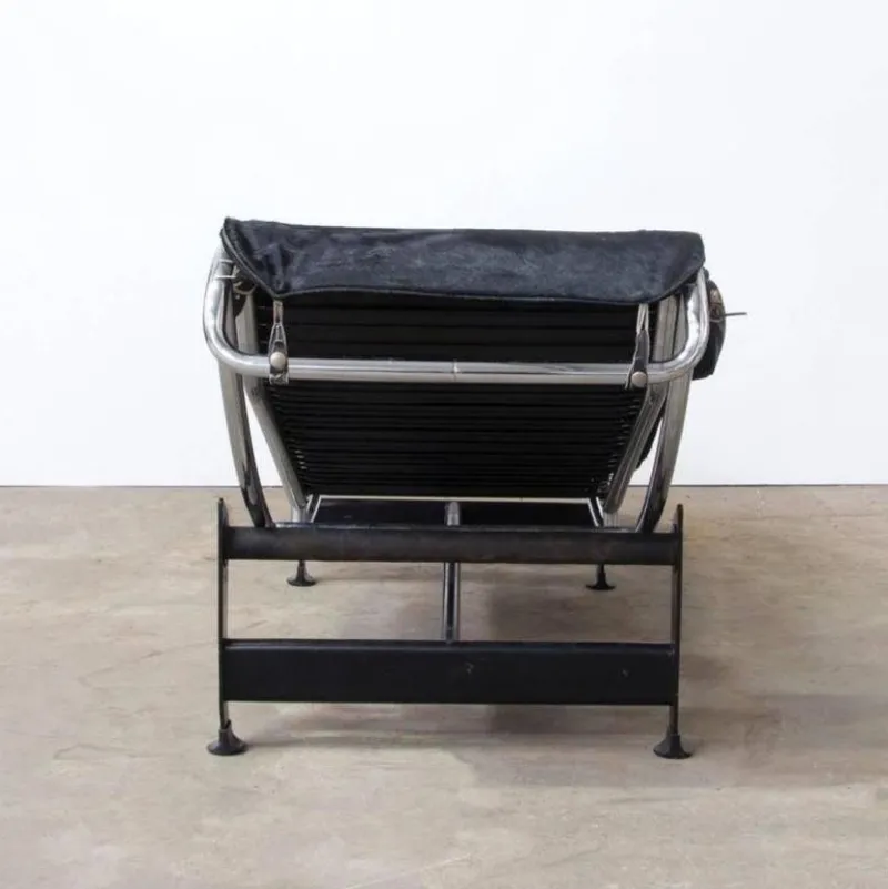 Pamono LC 4 Chaise Longue by Le Corbusier for Cassina, 1960s> Daybeds & Chaises Lounges
