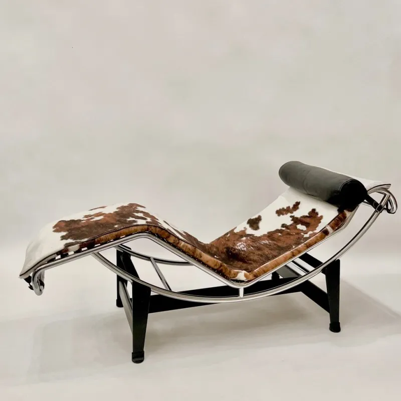Best Pamono LC4 Adjustable Chaise Longue in Cowhide by Le Corbusier, Perriand and Jeanneret for Cassina, 1980s