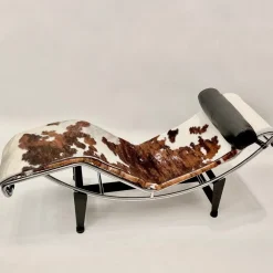 Best Pamono LC4 Adjustable Chaise Longue in Cowhide by Le Corbusier, Perriand and Jeanneret for Cassina, 1980s
