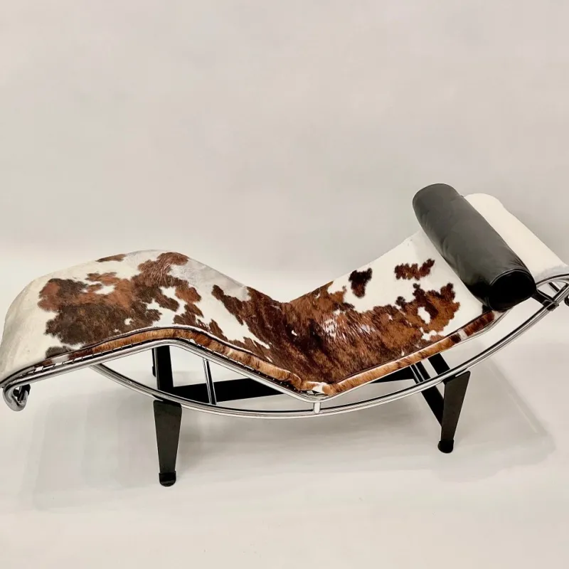 Best Pamono LC4 Adjustable Chaise Longue in Cowhide by Le Corbusier, Perriand and Jeanneret for Cassina, 1980s