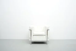 Pamono LC2 Armchair by Le Corbusier, Pierre Jeanneret and Charlotte Perriand for Cassina> Lounge Chairs & Armchairs