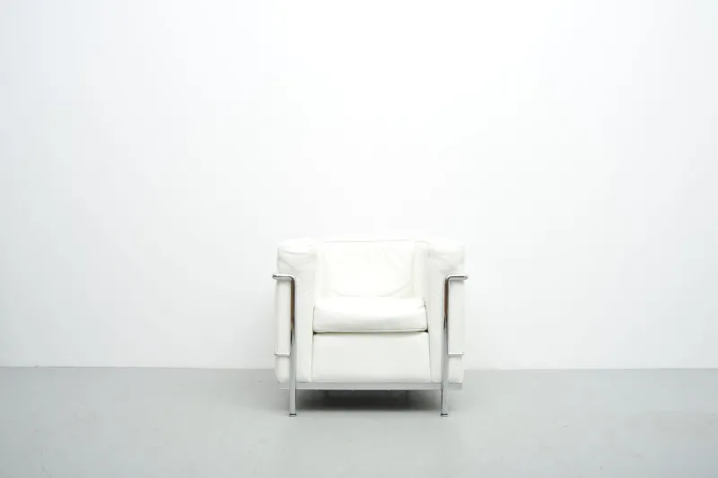 Pamono LC2 Armchair by Le Corbusier, Pierre Jeanneret and Charlotte Perriand for Cassina> Lounge Chairs & Armchairs