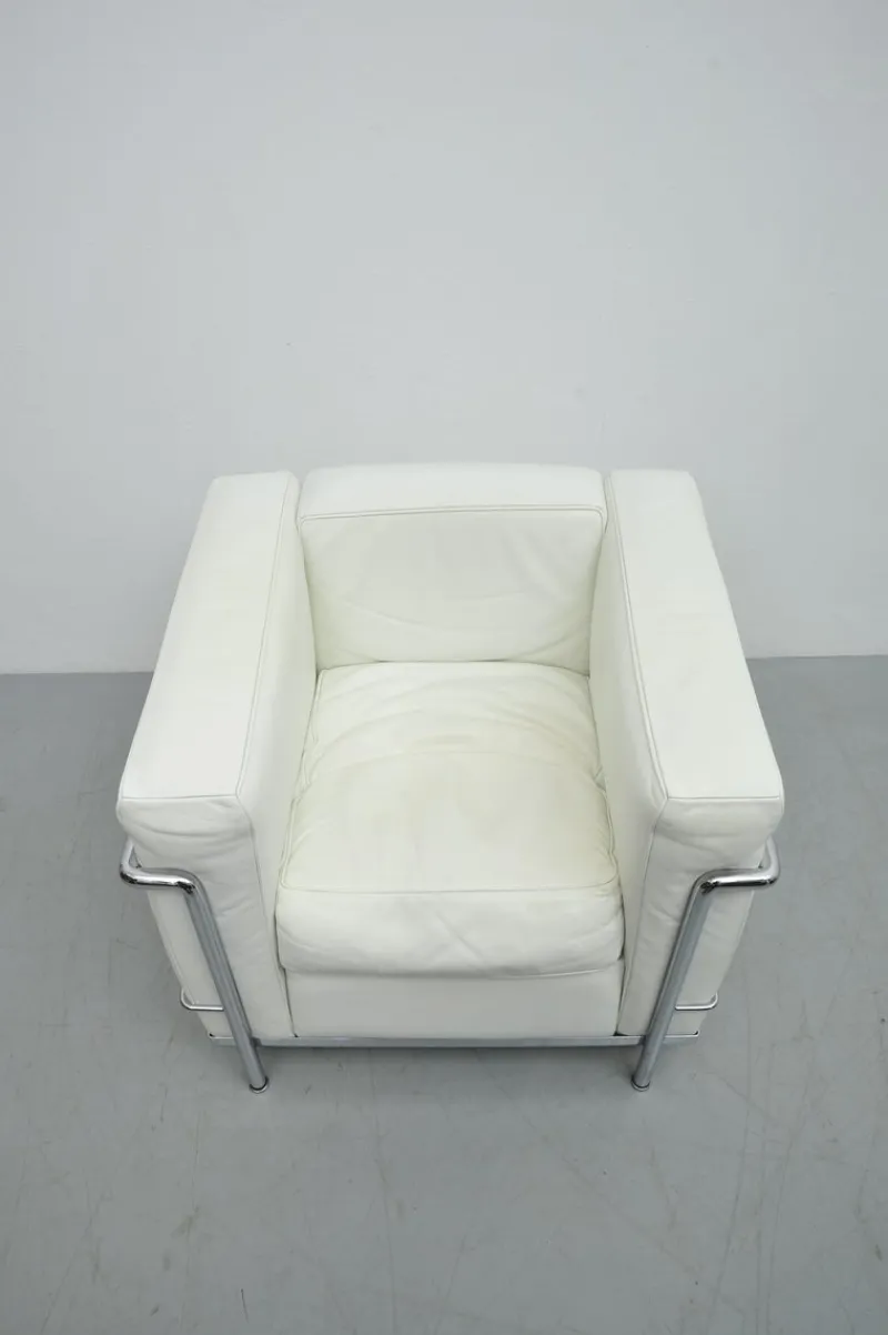 Pamono LC2 Armchair by Le Corbusier, Pierre Jeanneret and Charlotte Perriand for Cassina> Lounge Chairs & Armchairs