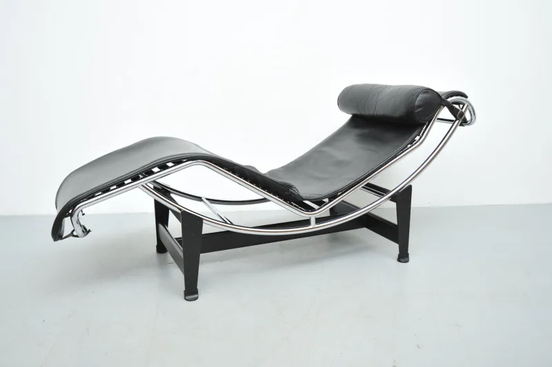 Pamono LC4 Chaise Lounge by Le Corbusier and Charlotte Perriand and Pierre Jeanneret for Cassina, 1920s> Daybeds & Chaises Lounges