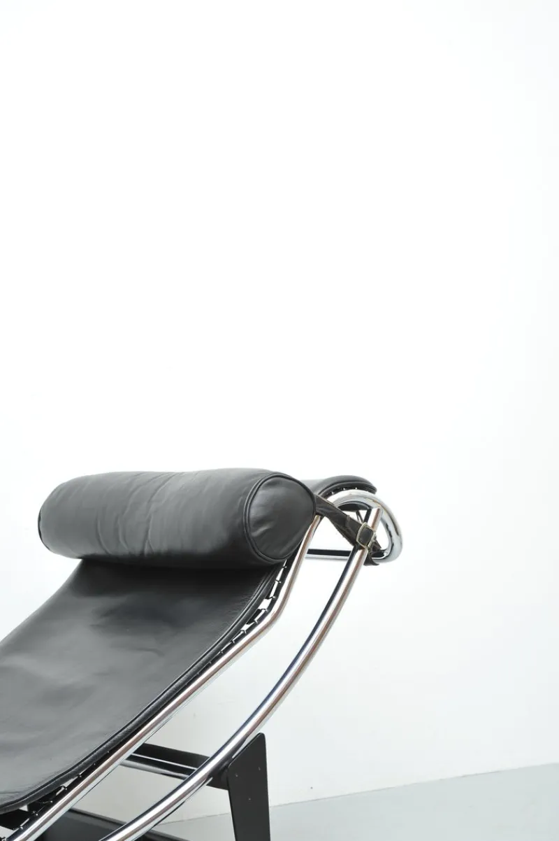 Pamono LC4 Chaise Lounge by Le Corbusier and Charlotte Perriand and Pierre Jeanneret for Cassina, 1920s> Daybeds & Chaises Lounges