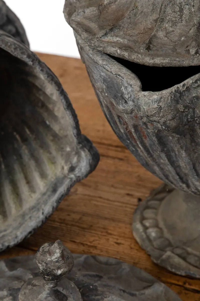 Hot Pamono Lead Garden Urns, 1920s, Set of 2