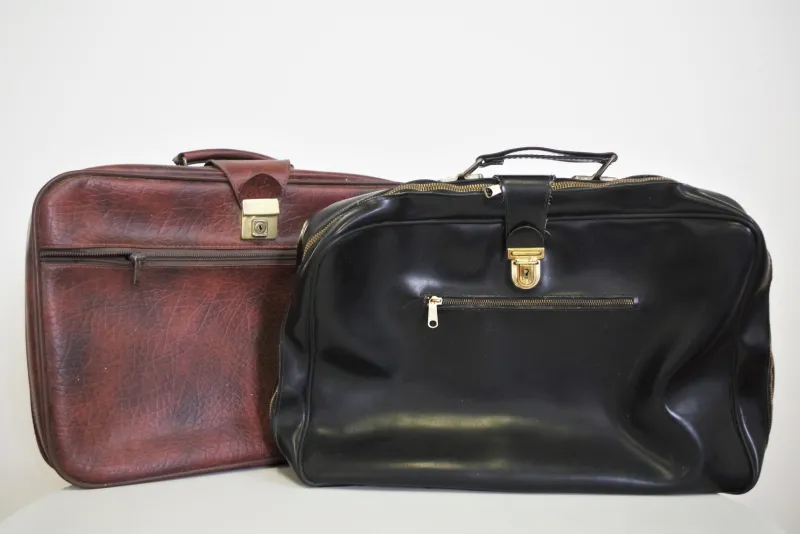 Pamono Leather Homa Suitcases, 1950s, Set of 2> Trunks Crates & Baskets