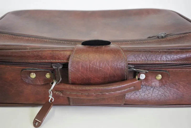 Pamono Leather Homa Suitcases, 1950s, Set of 2> Trunks Crates & Baskets
