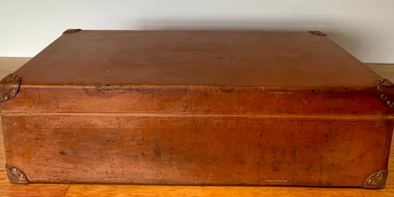 Hot Pamono Leather Suitcase from Louis Vuitton, Paris, France, 1920s
