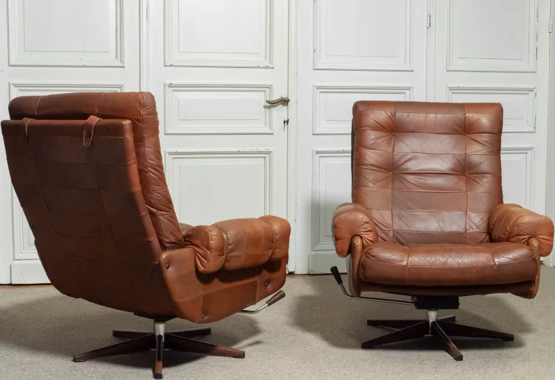 Pamono Leather Swivel Lounge Chairs attributed to Ope-Möbler Jönköping, Sweden, 1960s, Set of 2> Office Chairs