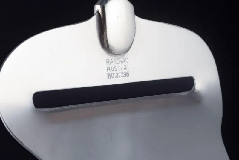 Hot Pamono Lily of the Valley Cheese Slicer in Sterling Silver from Georg Jensen, 1920s