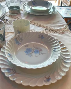 New Pamono Limoges Porcelain Dinner Service with Twisted Cornflower Decor from Haviland, 1980s, Set of 72