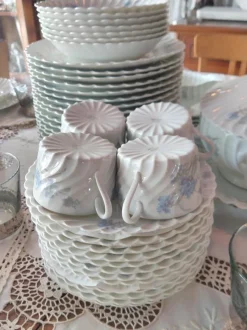 New Pamono Limoges Porcelain Dinner Service with Twisted Cornflower Decor from Haviland, 1980s, Set of 72