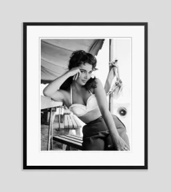 Pamono Liz Taylor on the Set of Giant Silver Gelatin Resin Print Framed in Black by Frank Worth> Mid-Century