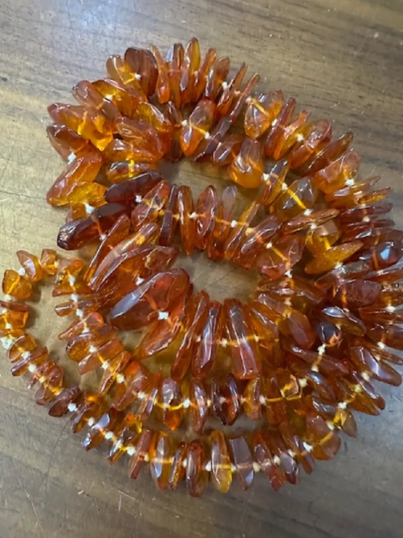 Hot Pamono Long Necklace in Shaded Amber, 1950s