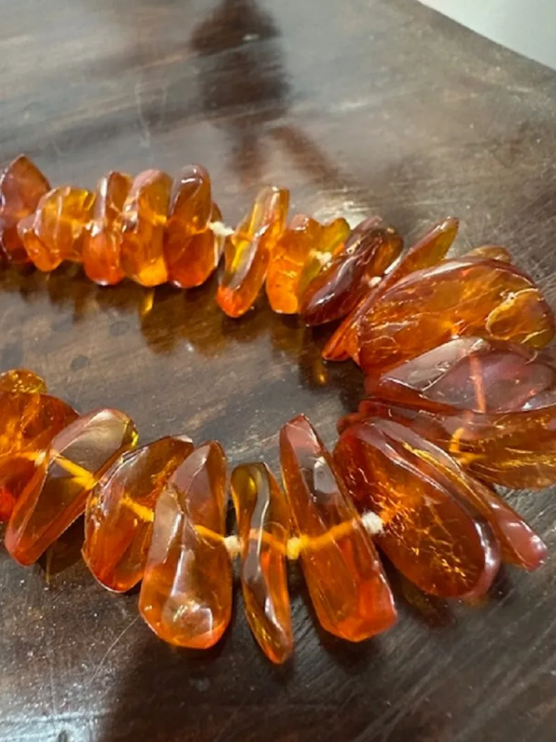Hot Pamono Long Necklace in Shaded Amber, 1950s