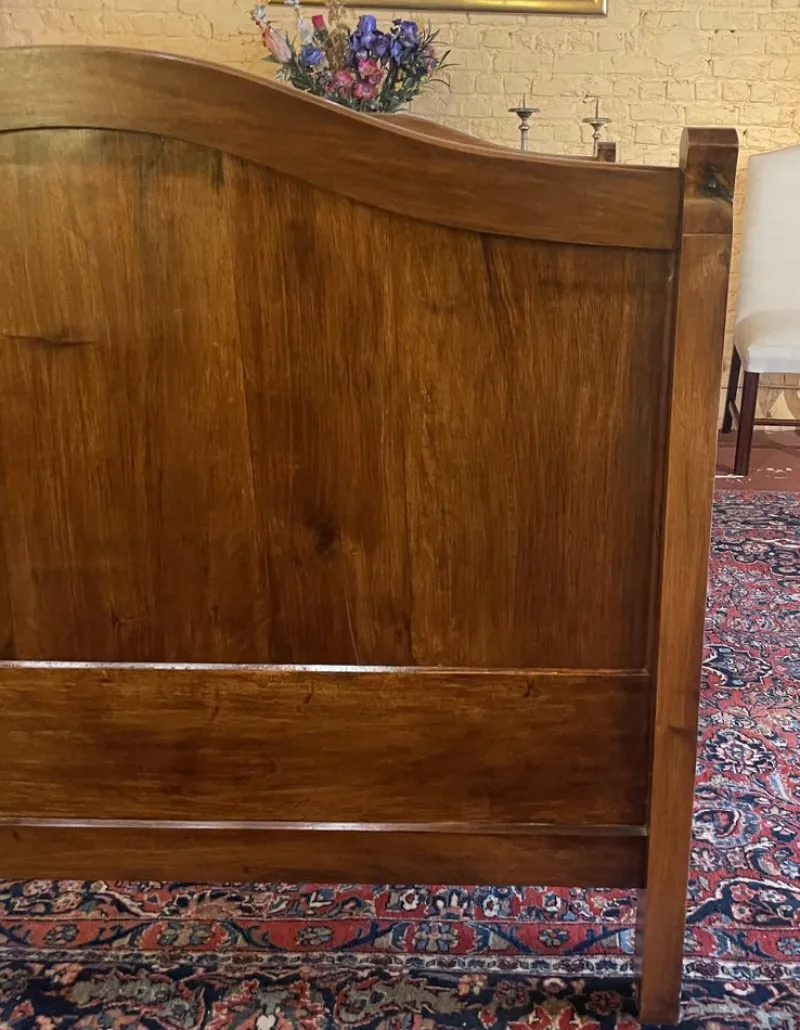 Pamono Louis Philippe Bed in Walnut> Beds & Bedroom Sets