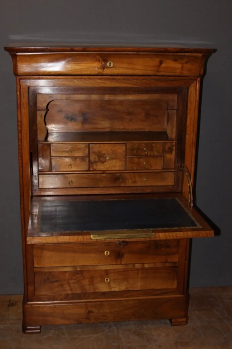Pamono Louis Philippe Secretary in Walnut, 19th Century> Secretaires