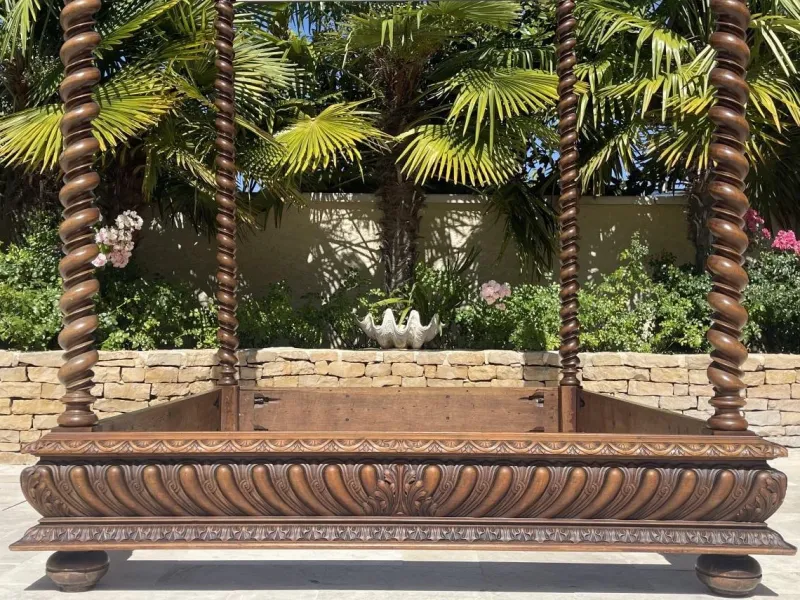 Hot Pamono Louis XIII Style Château Four-Poster Bed