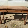 Pamono Louis XIII Style Oak 2-Drawer Desk with Twisted Legs