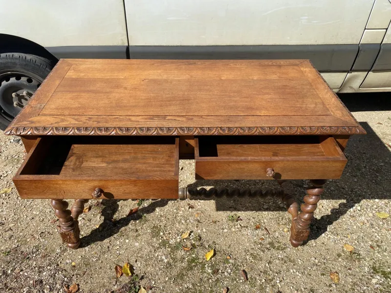 Pamono Louis XIII Style Oak 2-Drawer Desk with Twisted Legs