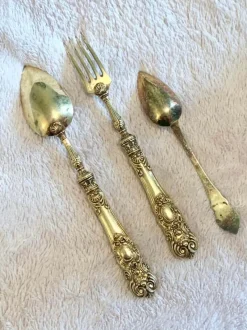 Pamono Louis XIV Style Napoleon III Gilded Cutlery Set in Vermeil, 1920s, Set of 3