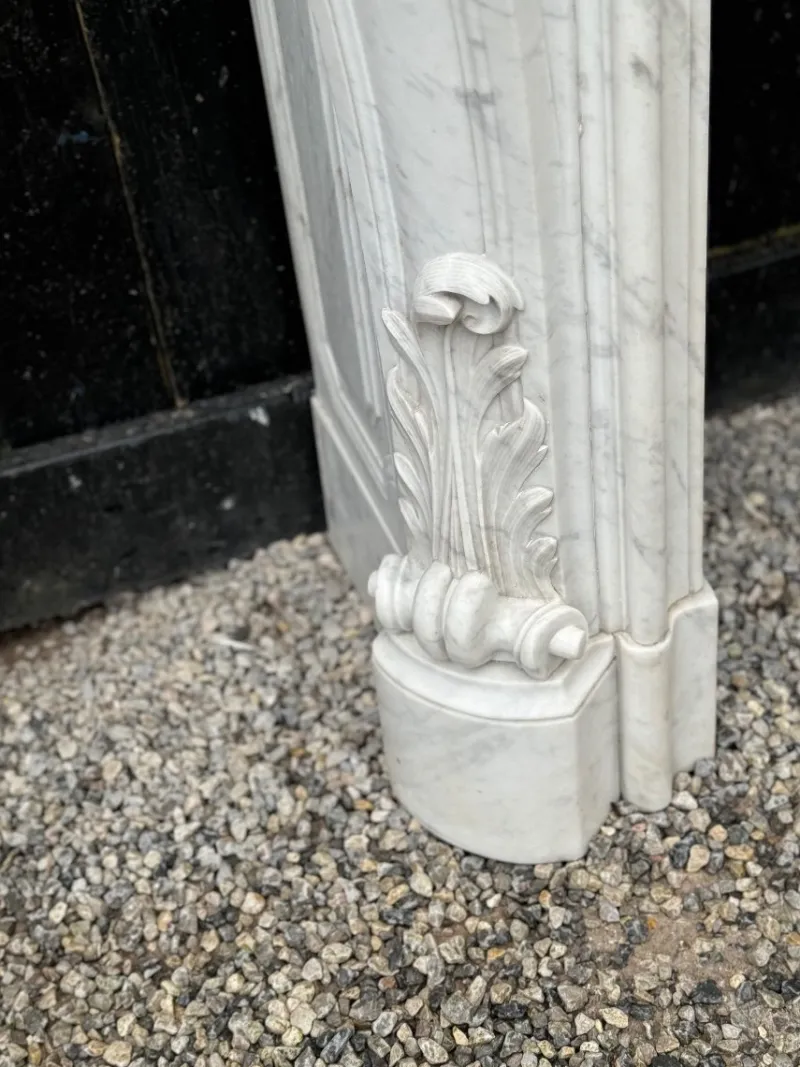 Outlet Pamono Louis XV Fireplace in White Carrara Marble, 1880s