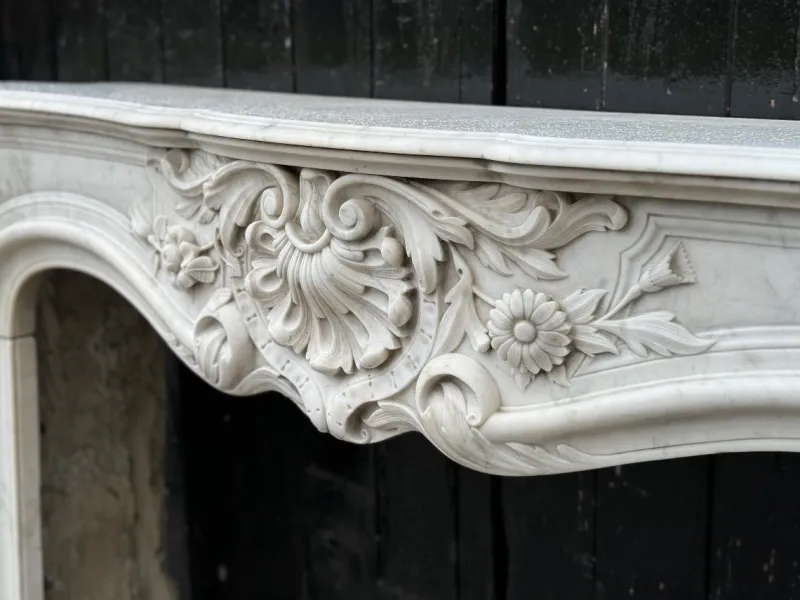 Outlet Pamono Louis XV Fireplace in White Carrara Marble, 1880s