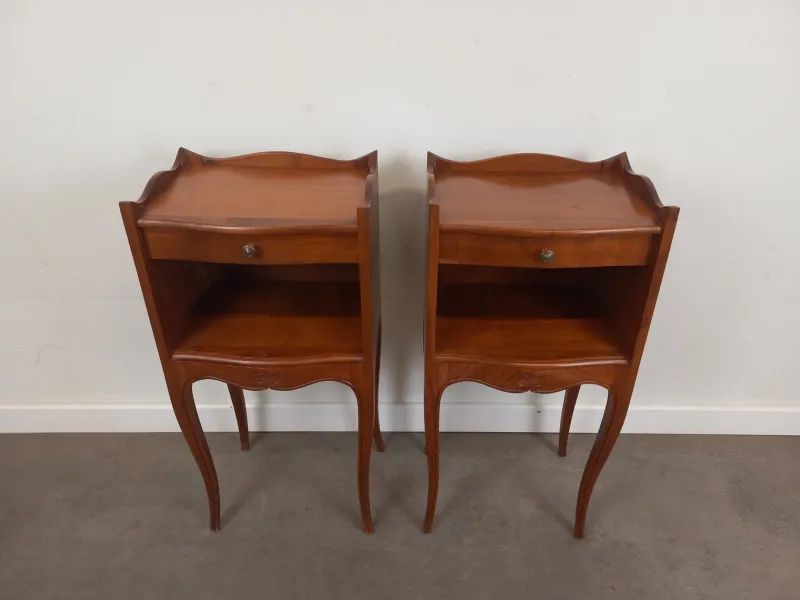 Pamono Louis XV Style Bedside Tables, 1950s, Set of 2> Nightstands