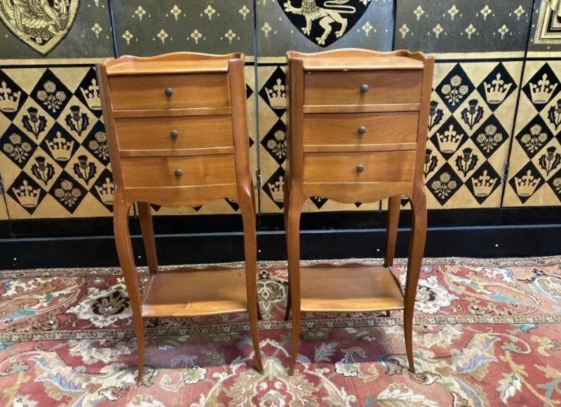 Pamono Louis Xv Style Bedside Tables, Set of 2> Nightstands