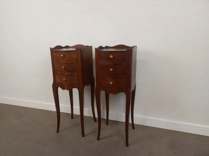 Pamono Louis XV Style Bedside Tables, 1950s, Set of 2> Nightstands