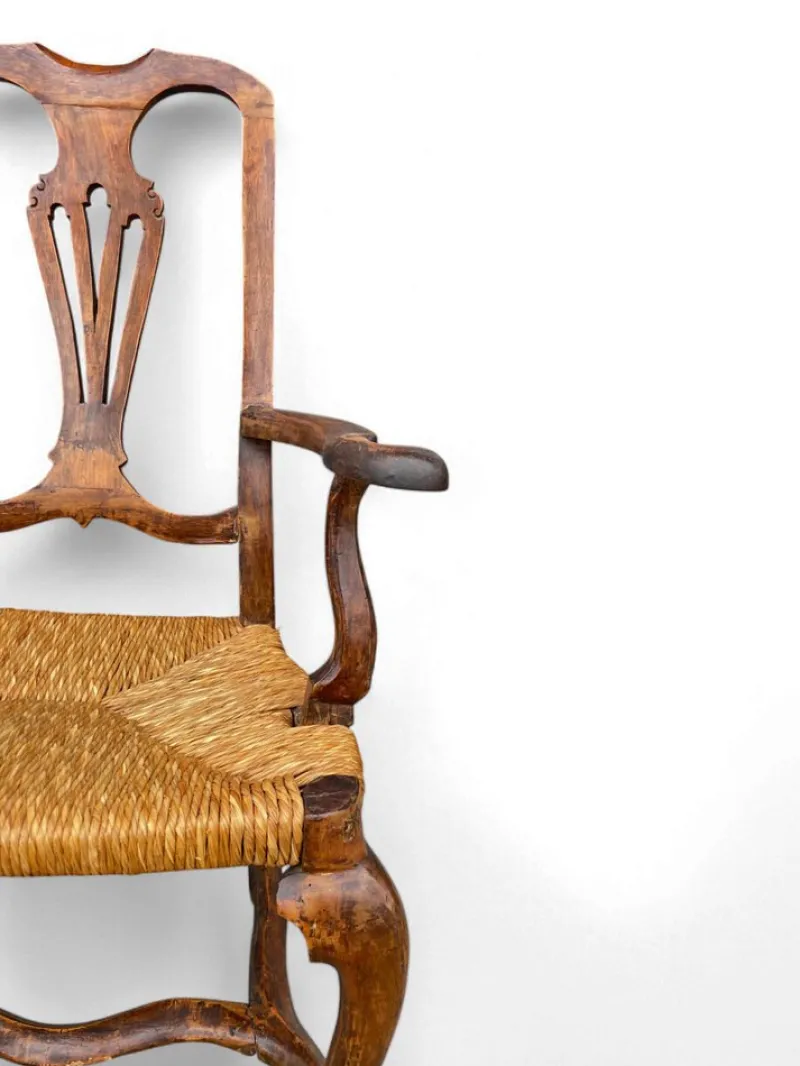 Pamono Louis XV Venetian Armchair in Walnut> Lounge Chairs & Armchairs