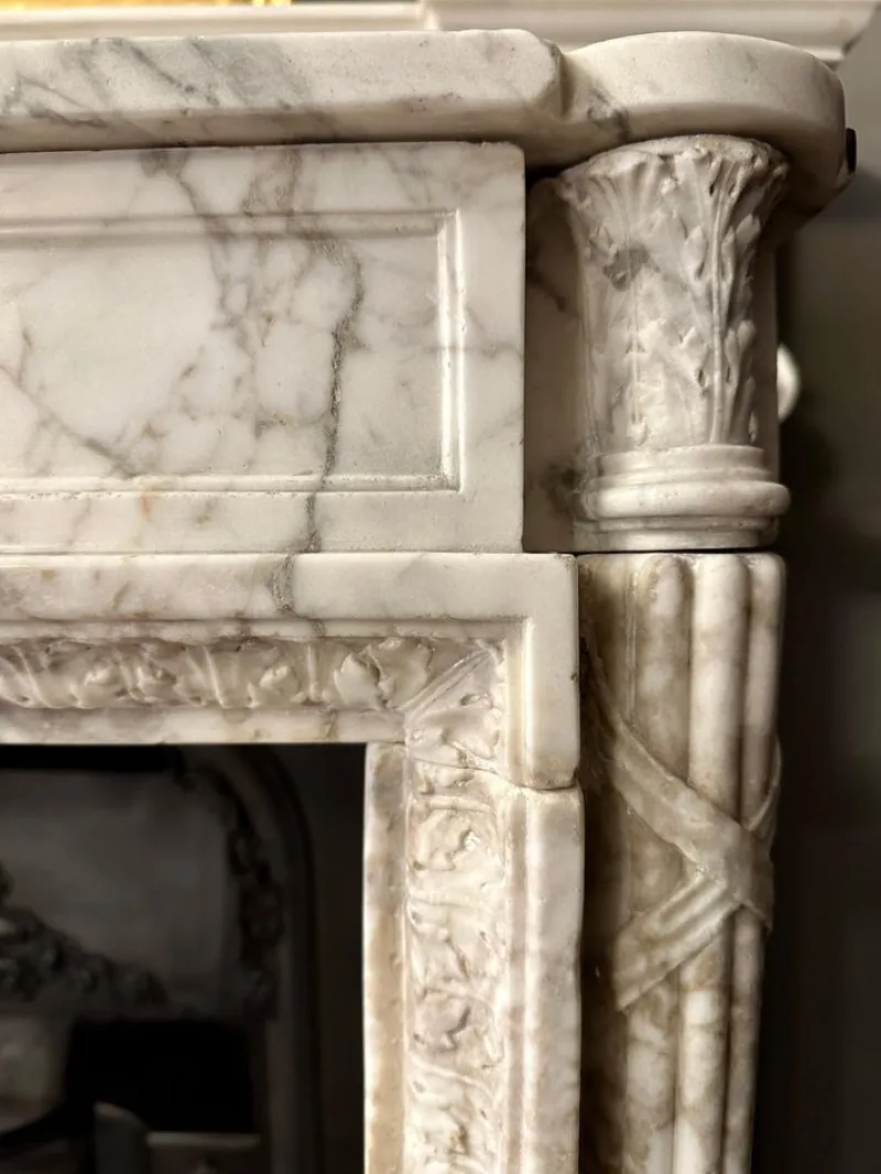 Sale Pamono Louis XVI Calacatta Marble Fireplace Mantel, 1780s