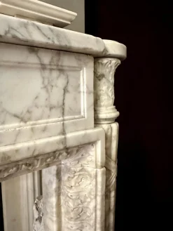 Sale Pamono Louis XVI Calacatta Marble Fireplace Mantel, 1780s