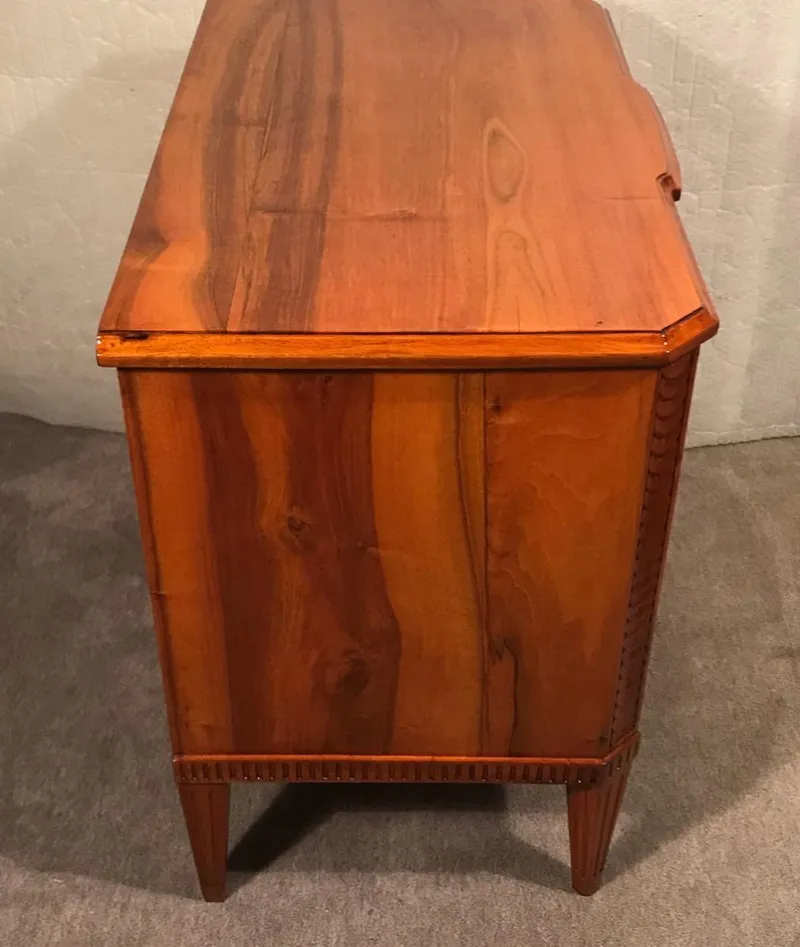 Pamono Louis XVI Chest of Drawers, Southern Germany, 1780s
