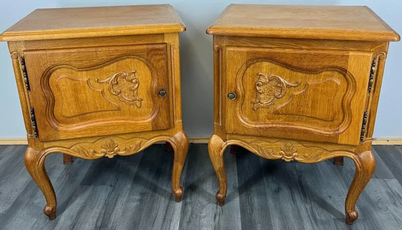 Pamono Louis XVI French Bedside Tables, Set of 2> Nightstands