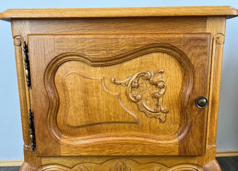 Pamono Louis XVI French Bedside Tables, Set of 2> Nightstands