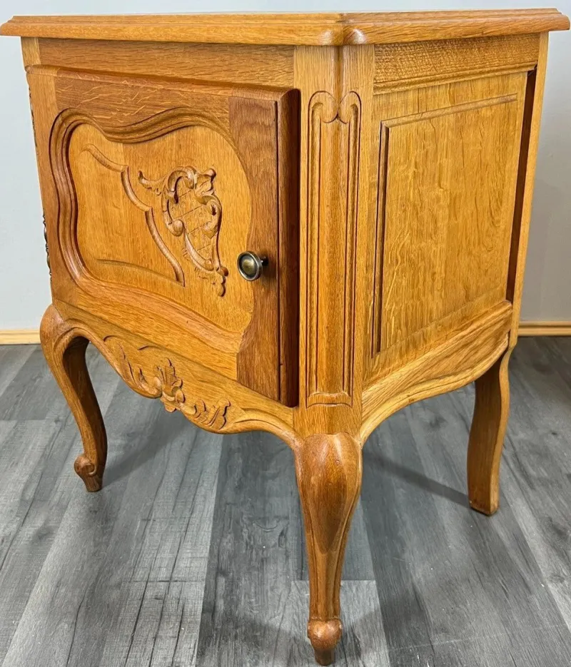 Pamono Louis XVI French Bedside Tables, Set of 2> Nightstands