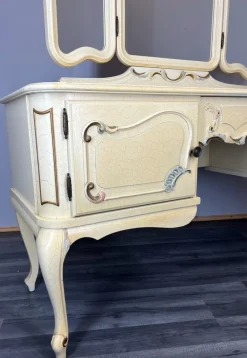 Pamono Louis XVI French Carved Dressing Table><noscript><img width=