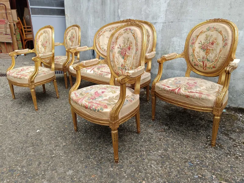 Pamono Louis XVI Gilded Wood Medallion Lounge Set, 1890s, Set of 5> Living Room Sets