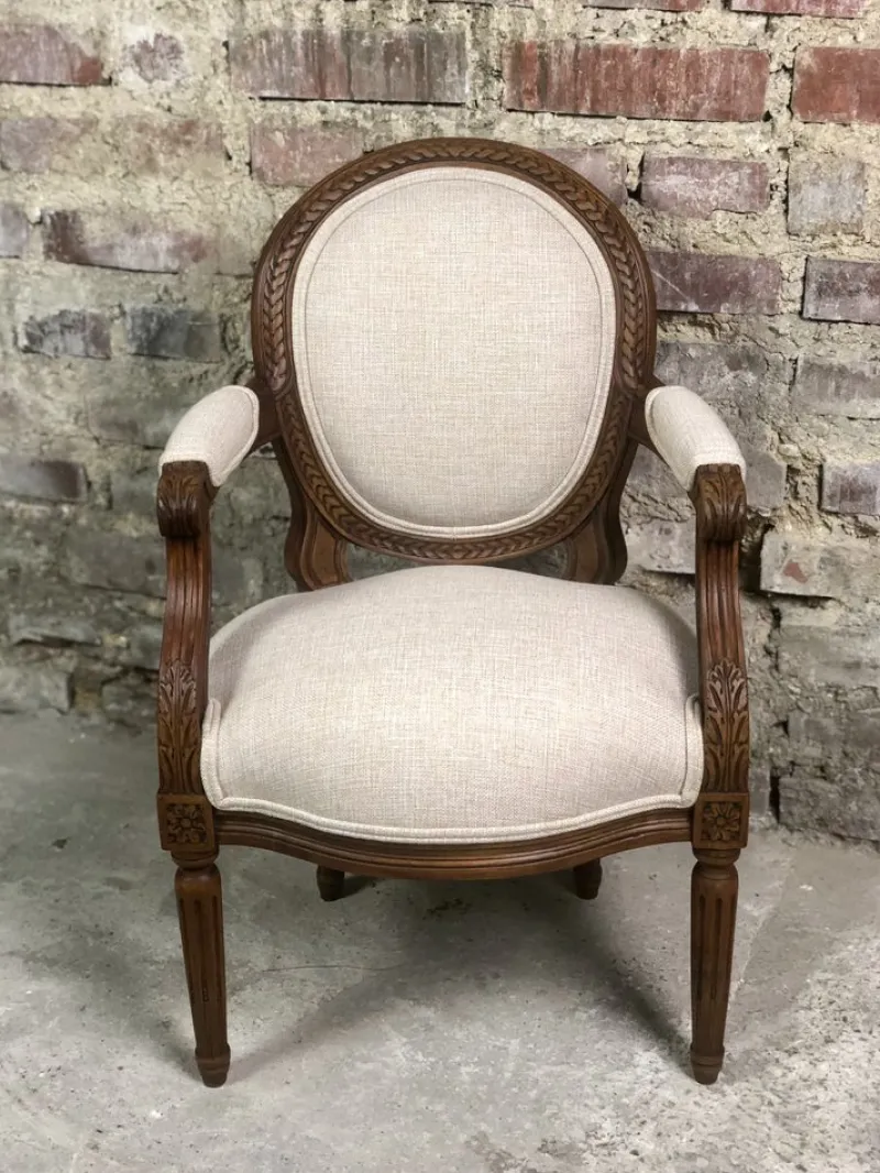 Pamono Louis XVI Style Carved Walnut Armchair with Beige Upholstery> Children's Chairs