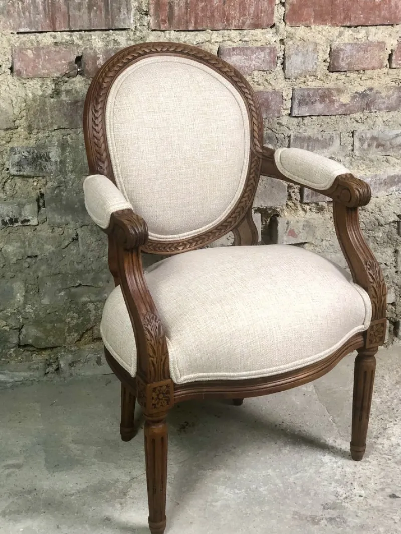Pamono Louis XVI Style Carved Walnut Armchair with Beige Upholstery> Children's Chairs