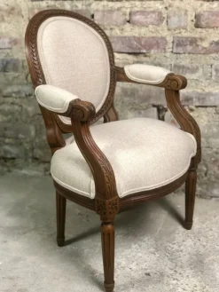 Pamono Louis XVI Style Carved Walnut Armchair with Beige Upholstery><noscript><img width=