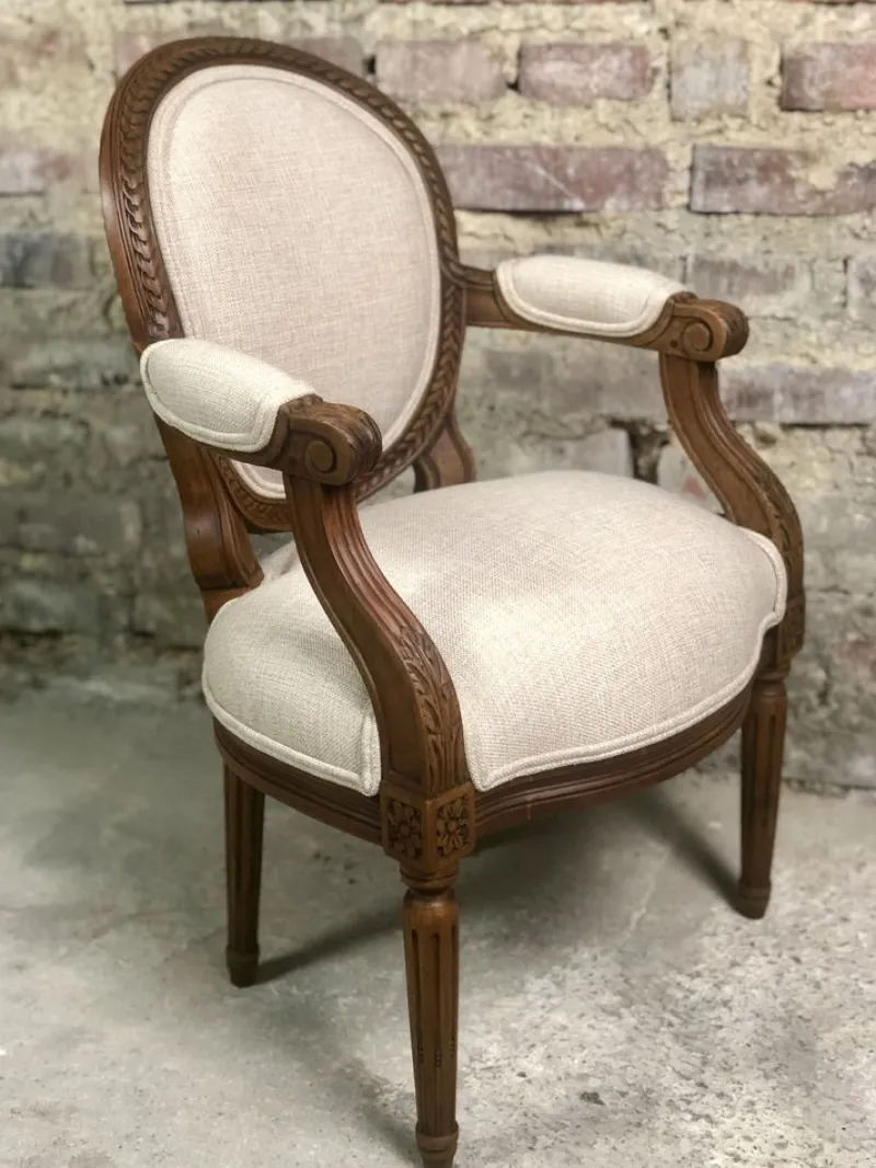 Pamono Louis XVI Style Carved Walnut Armchair with Beige Upholstery> Children's Chairs