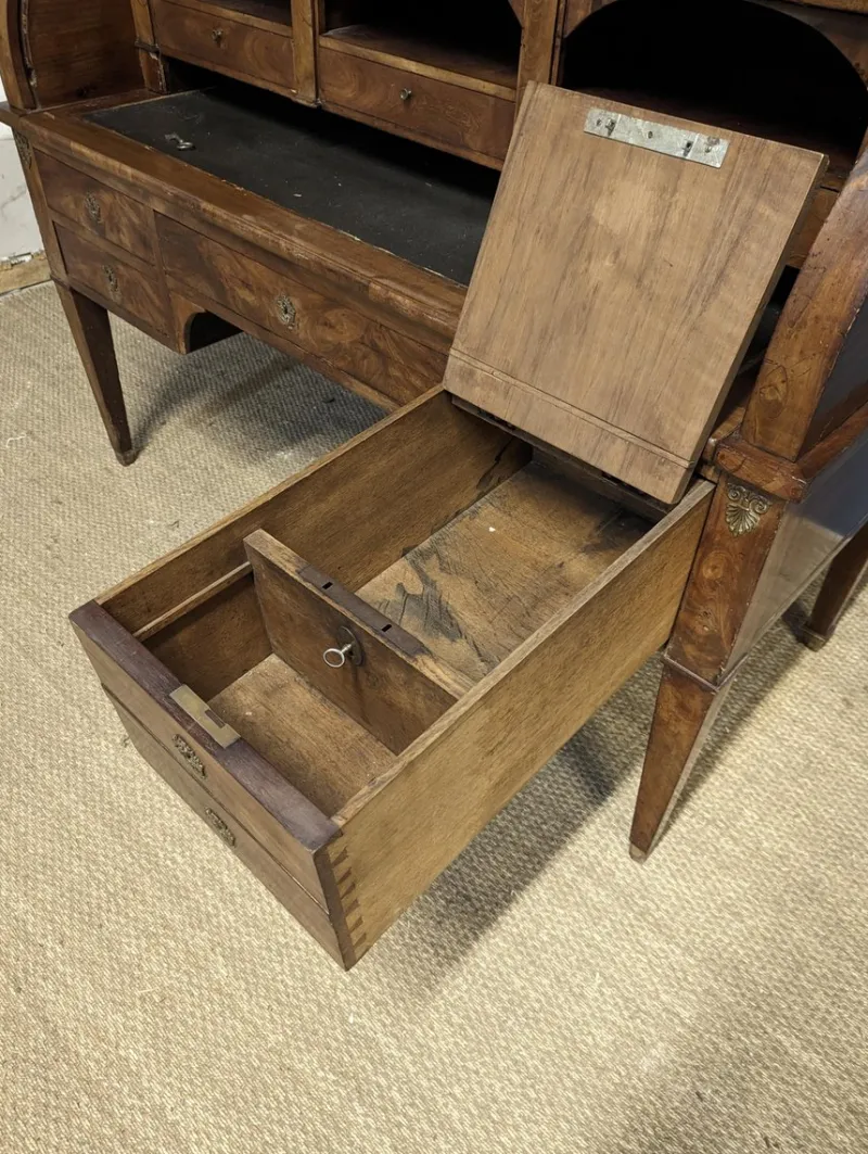 Pamono Louis XVI Style Cylinder Secretary in Flame Mahogany> Secretaires